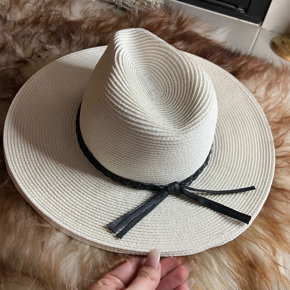 Wide brimmed fedora espiradillo rancher